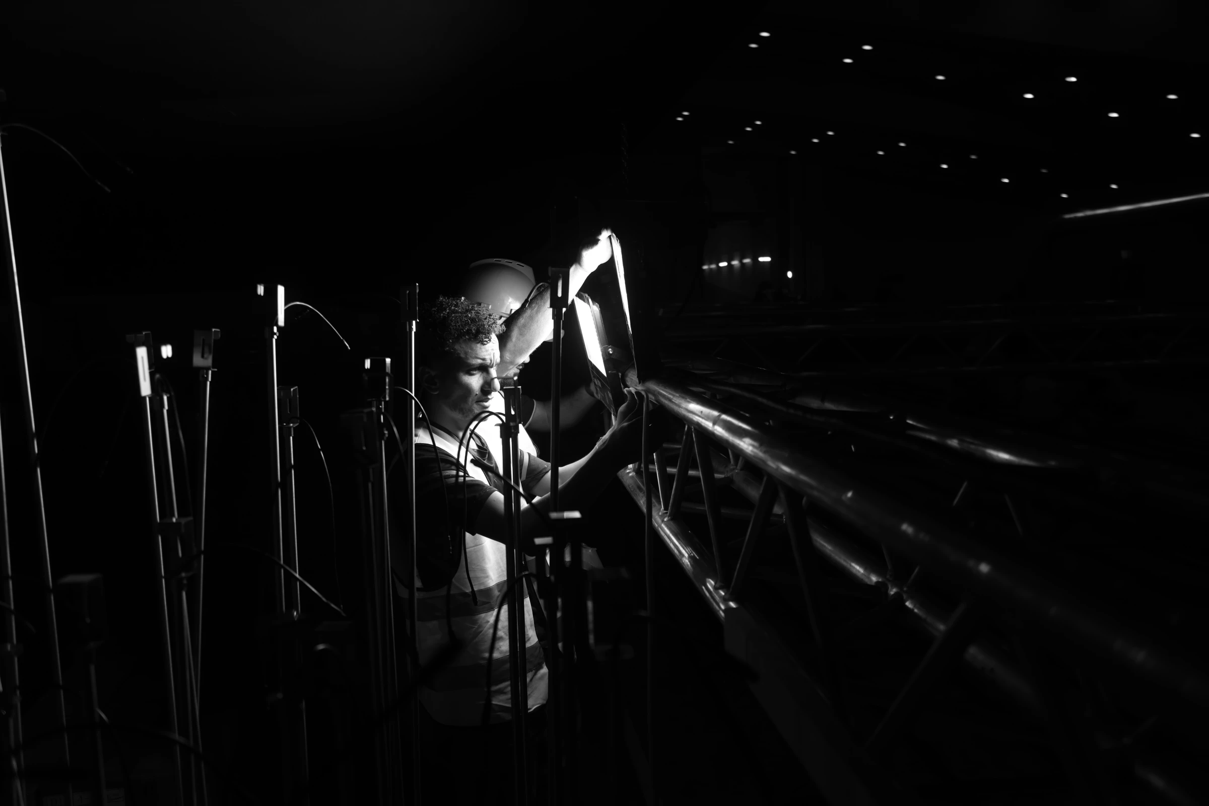 into-lumiere